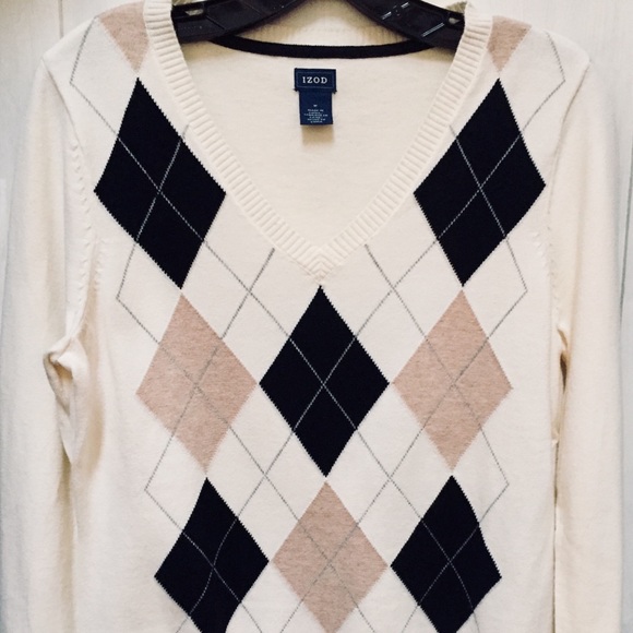Women’s Argyle Izod Sweater - Picture 2 of 5